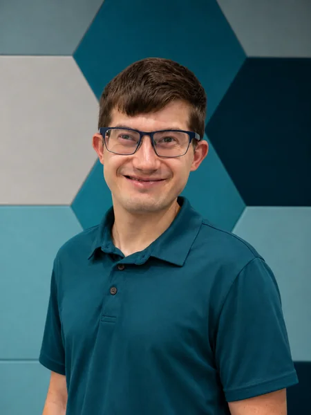 Connor Sizer, Computer Technician
