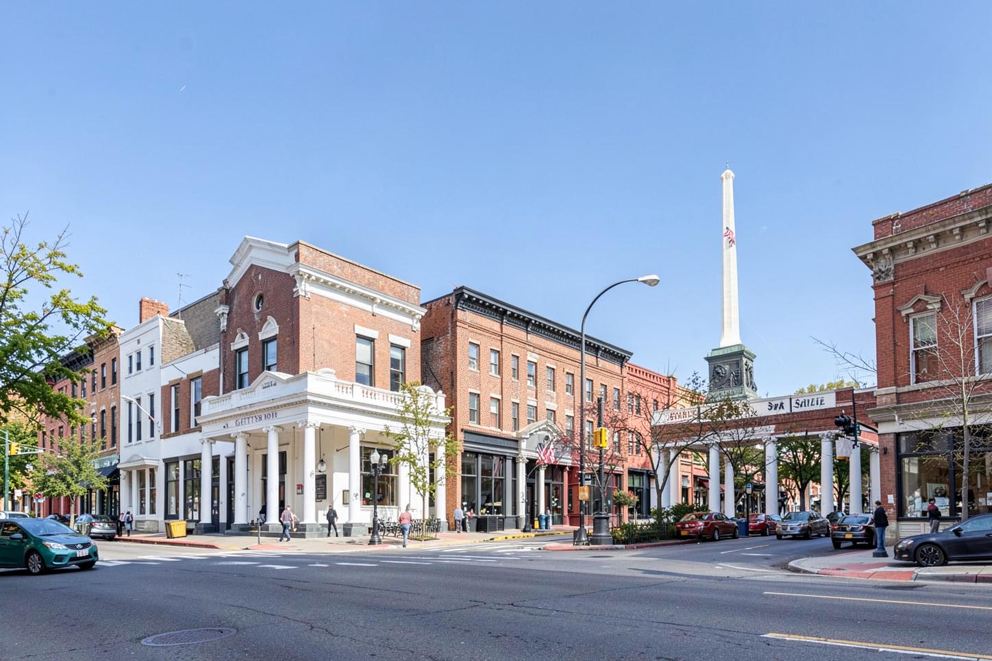 Lincoln Square in Gettysburg, PA, with the Gettysburg Hotel, the Soldiers and Sailors monument, and the historic storefronts around the town center.